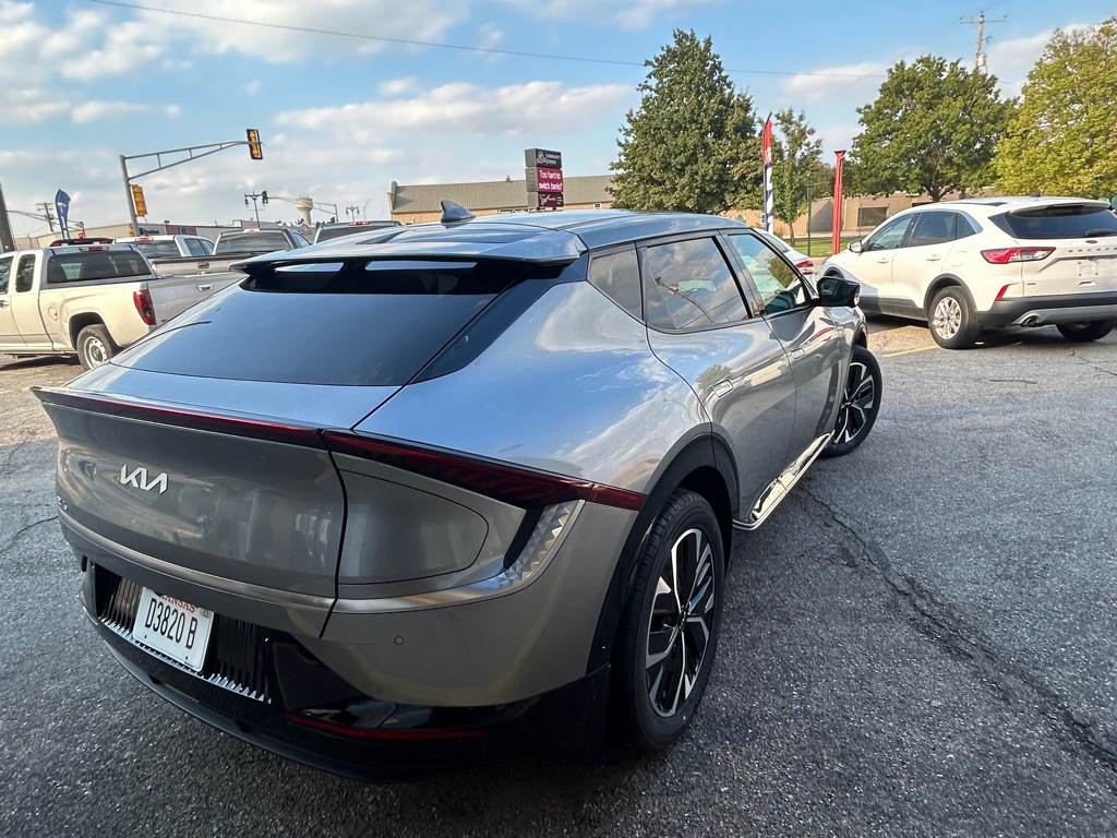 2023 Kia EV6 Image 3