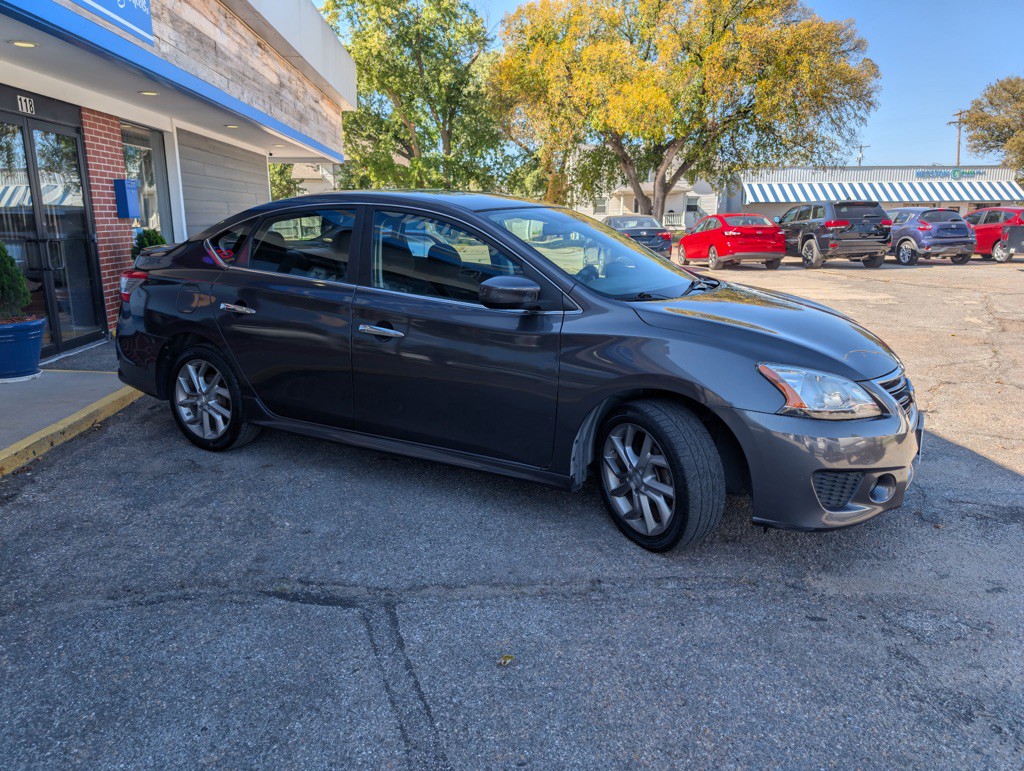 2013 Nissan Sentra Image 3