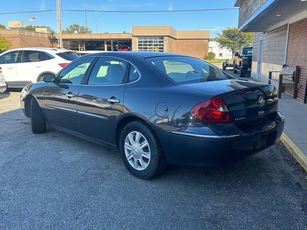 2008 Buick Lacrosse Image 5