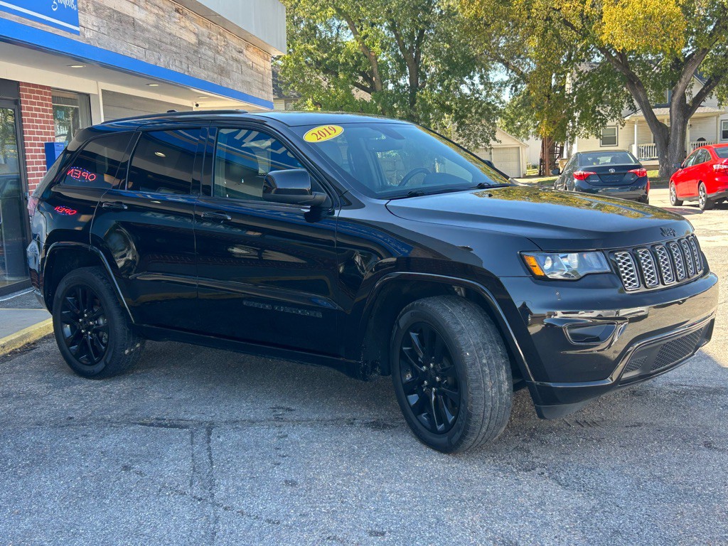 2019 Jeep Grand Cherokee Image 3