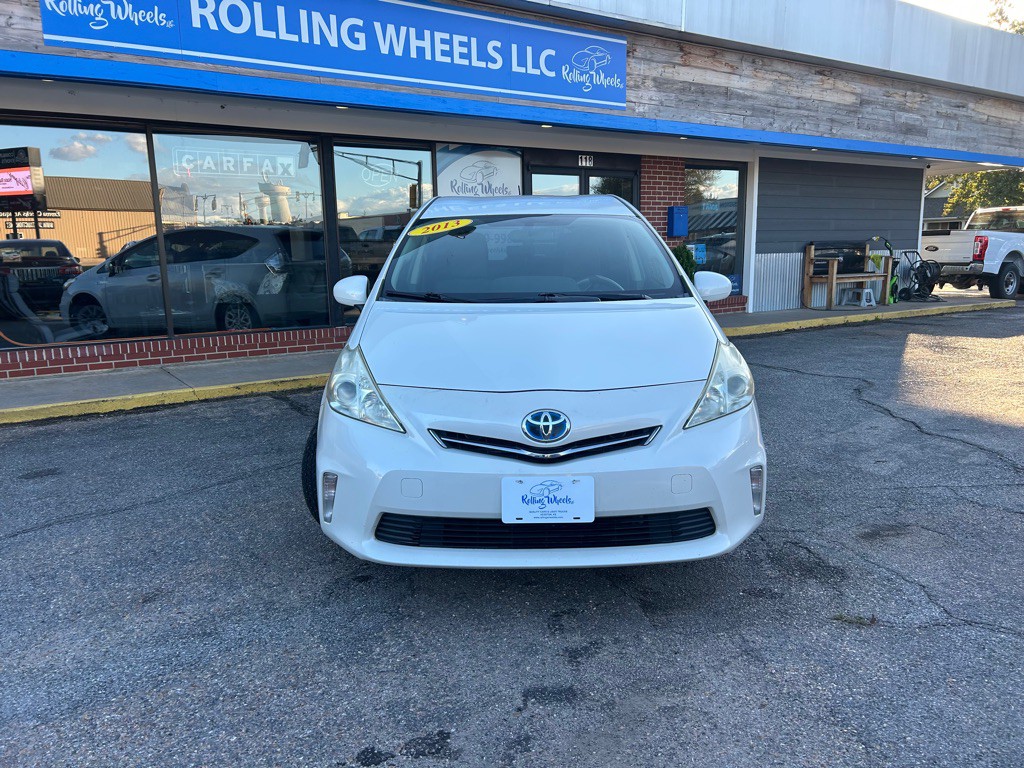 2013 Toyota Prius Image 3