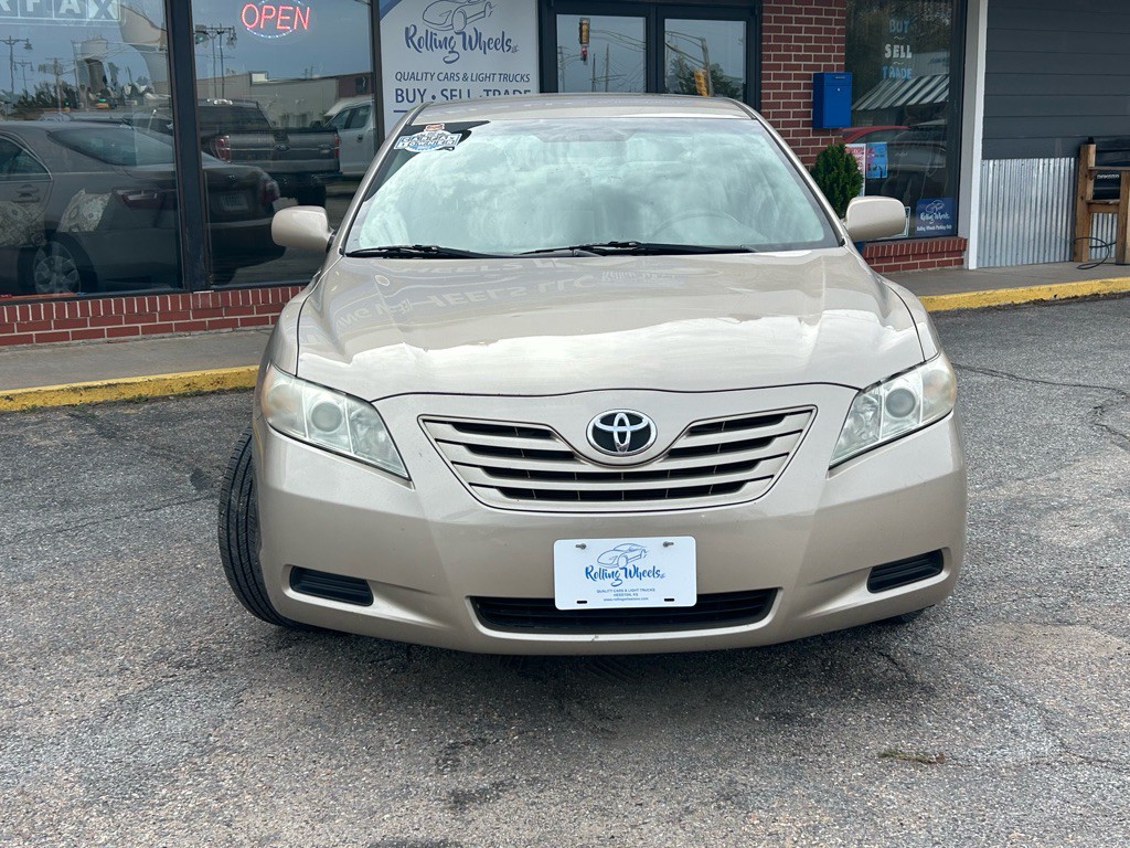 2009 Toyota Camry Image 2