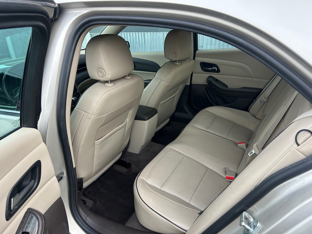 2014 Chevrolet Malibu Image 12