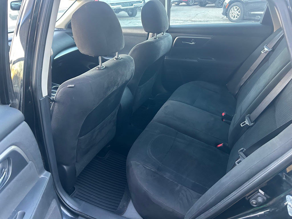 2015 Nissan Altima Image 12