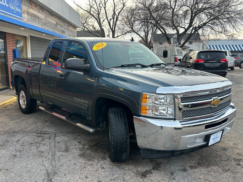 2013 Chevrolet Silverado 1500 Image 3