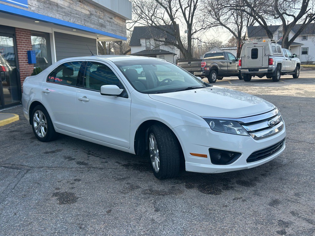 2012 Ford Fusion Image 3