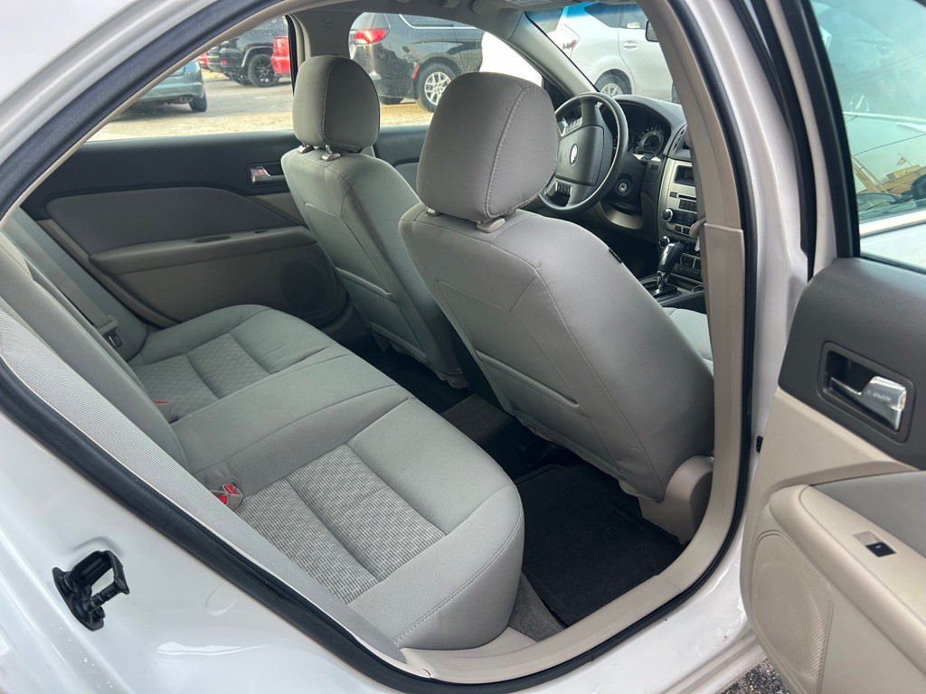 2012 Ford Fusion Image 12