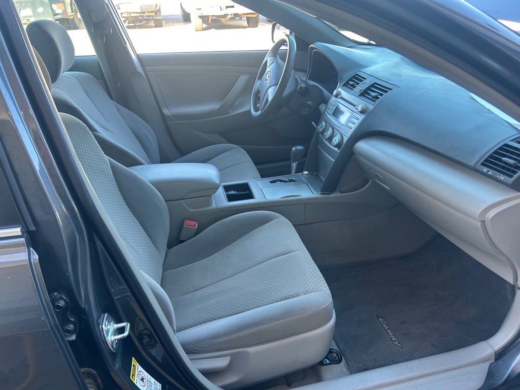 2009 Toyota Camry Image 12