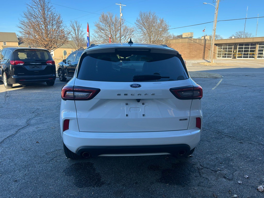 2023 Ford Escape Image 4
