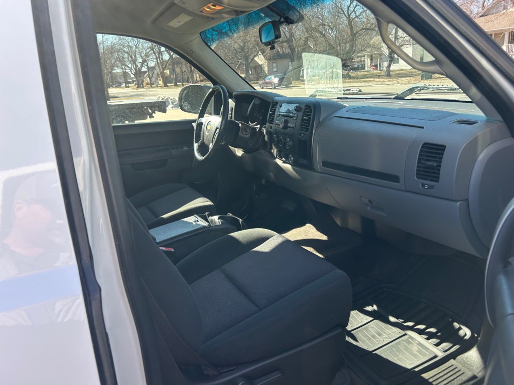 2013 Chevrolet Silverado 1500 Image 12