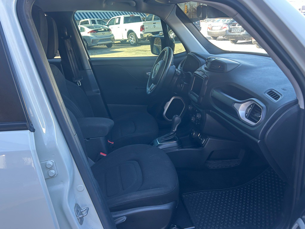 2019 Jeep Renegade Image 15