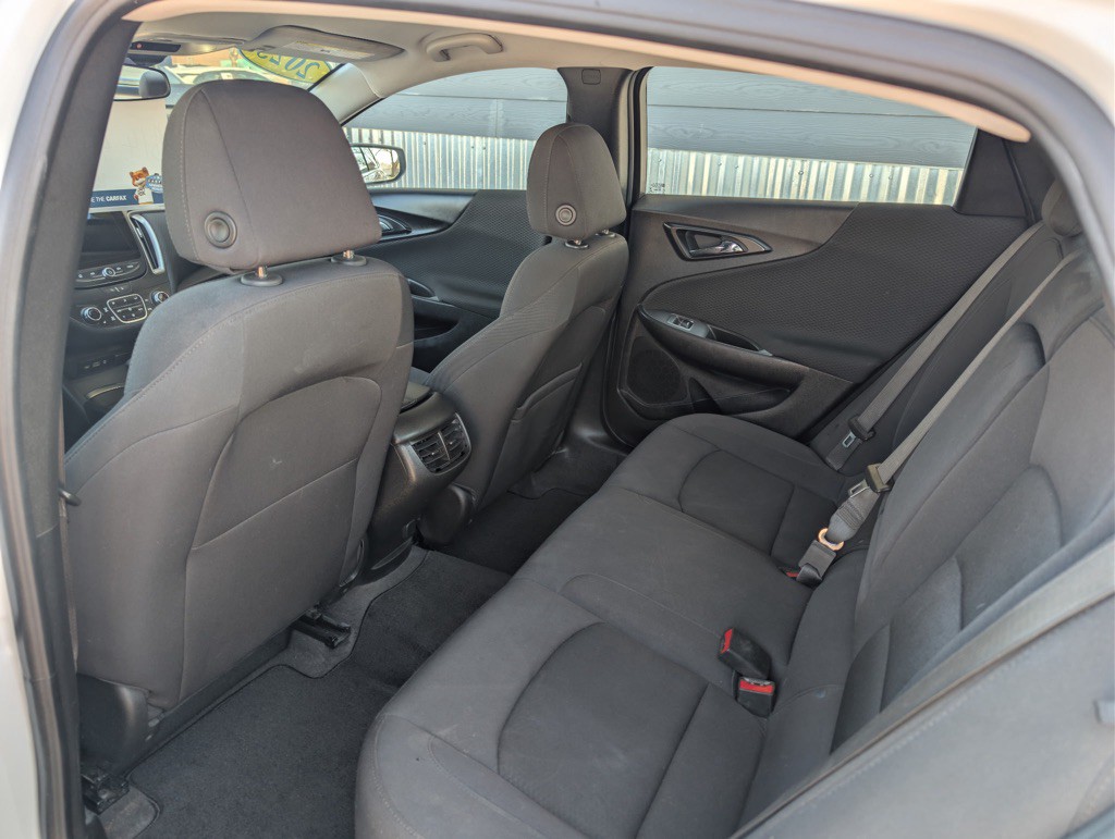 2023 Chevrolet Malibu Image 11