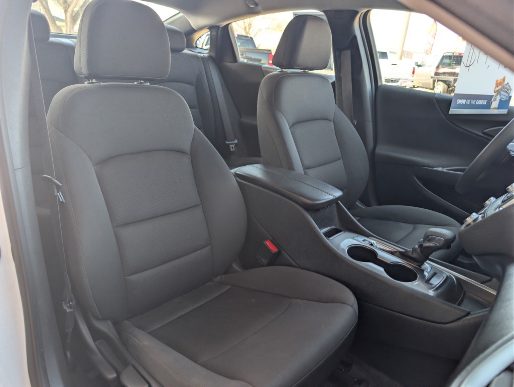 2023 Chevrolet Malibu Image 16