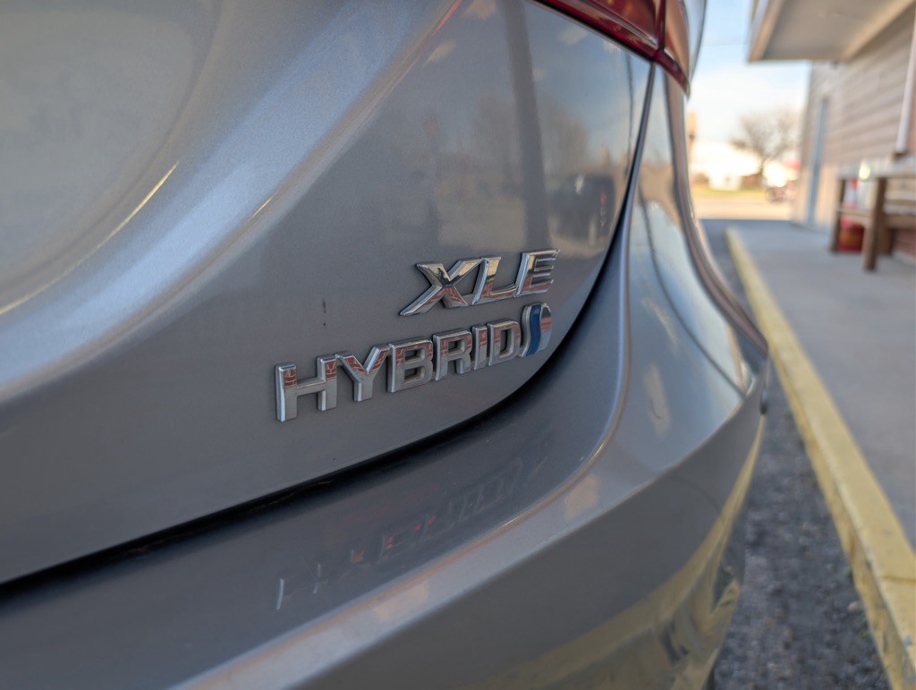 2021 Toyota Camry Image 9