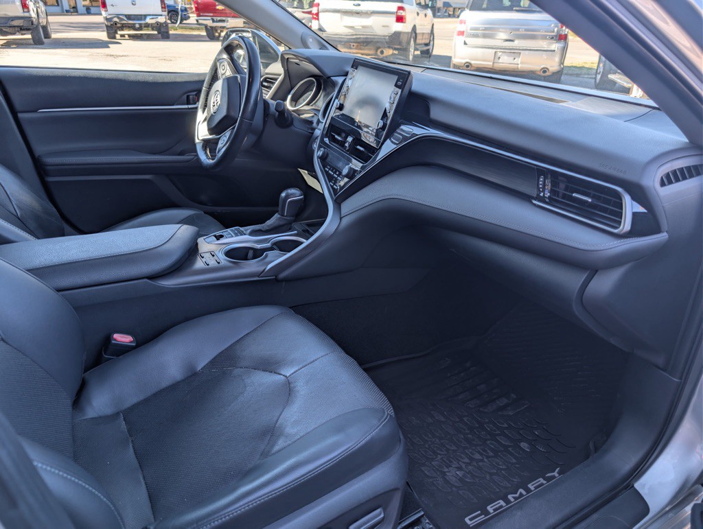 2021 Toyota Camry Image 10