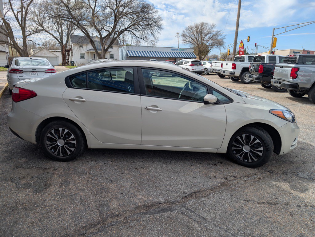 2015 Kia Forte Image 4