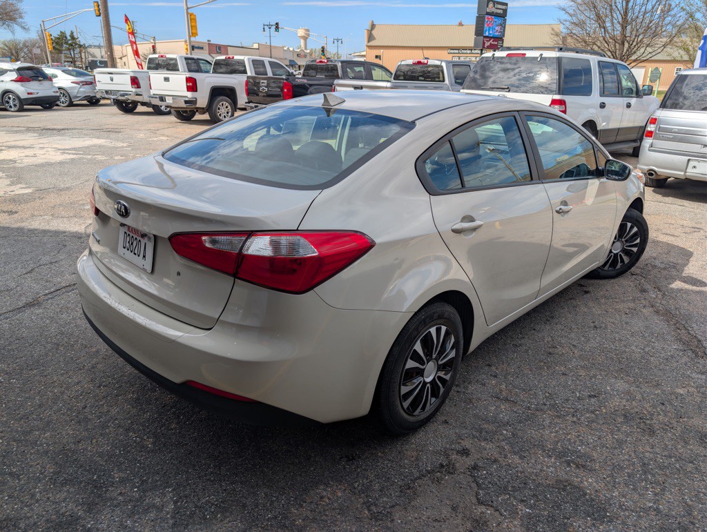 2015 Kia Forte Image 5