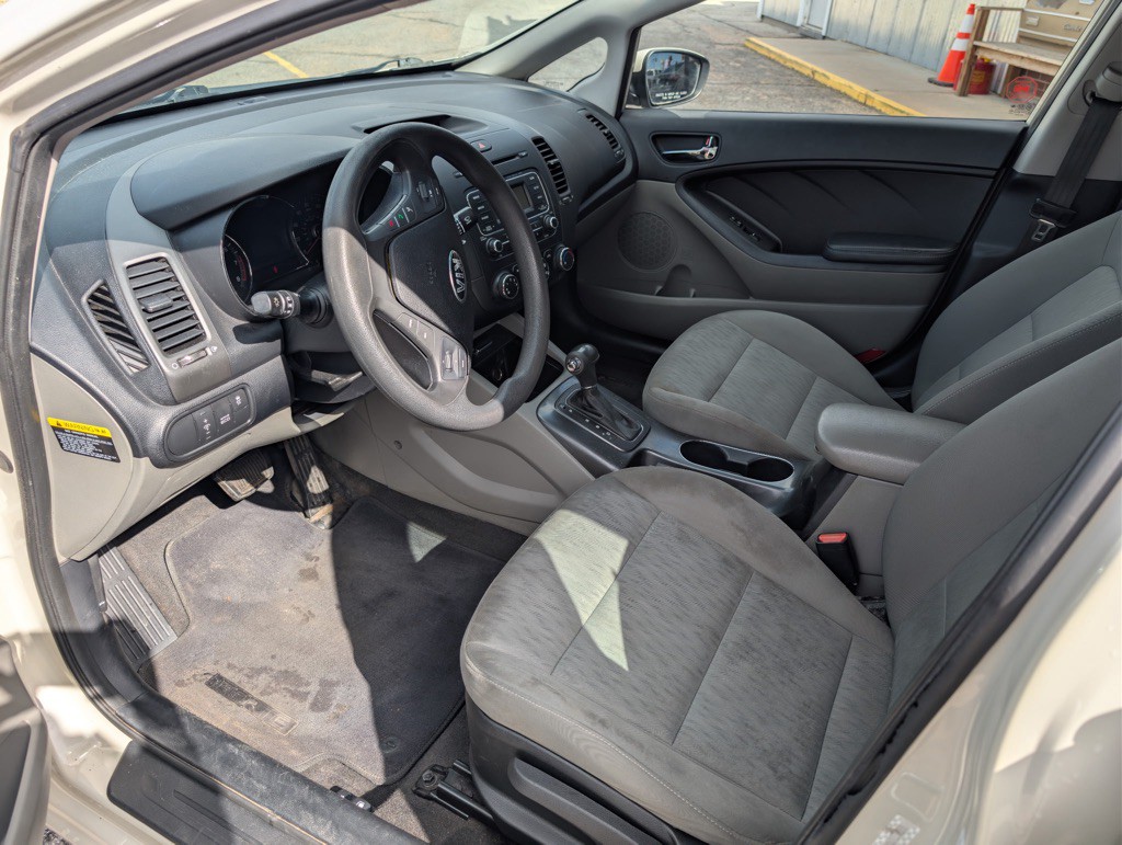 2015 Kia Forte Image 9