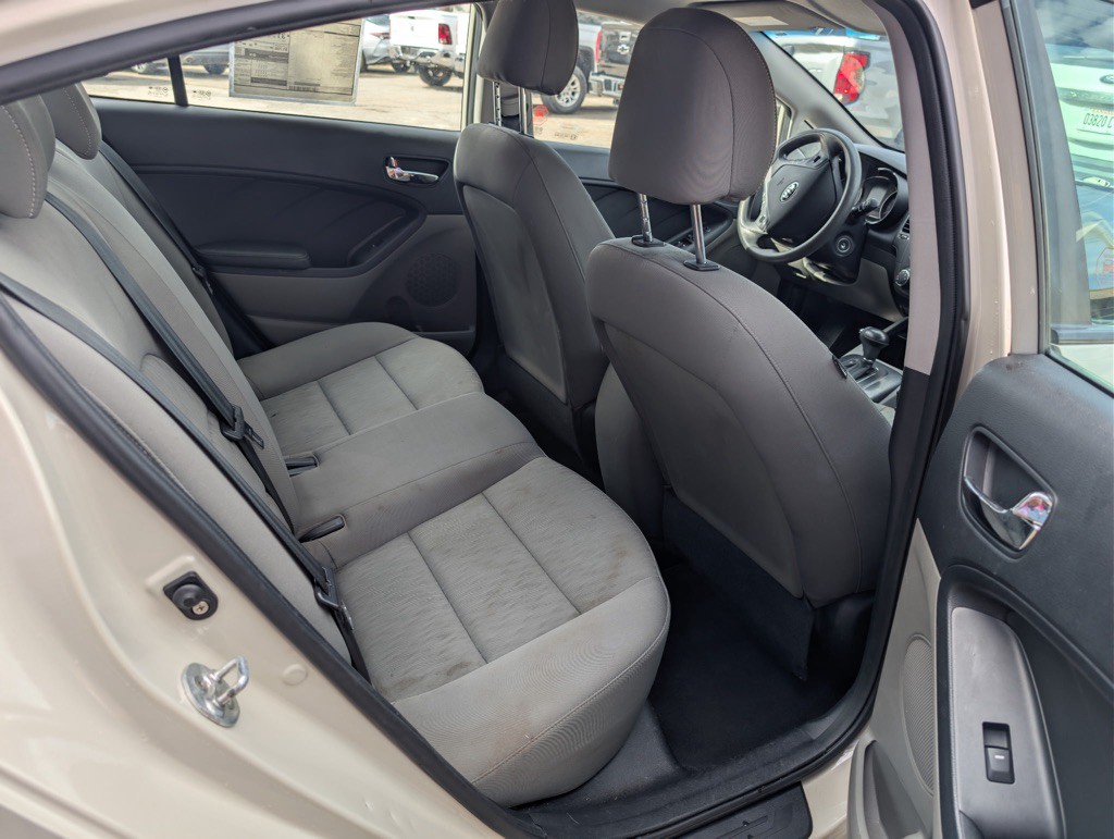 2015 Kia Forte Image 11