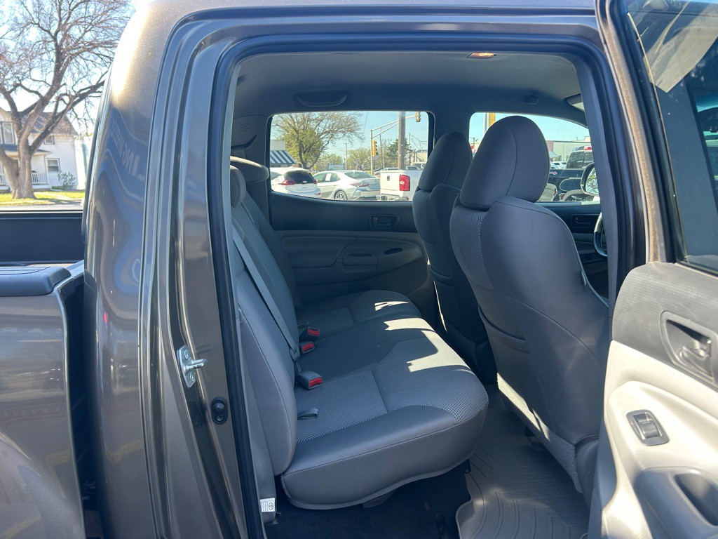 2013 Toyota Tacoma Image 9