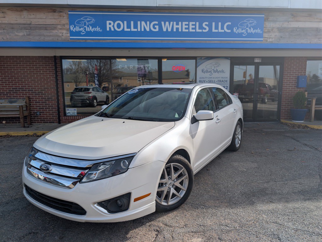 2010 Ford Fusion Image 1