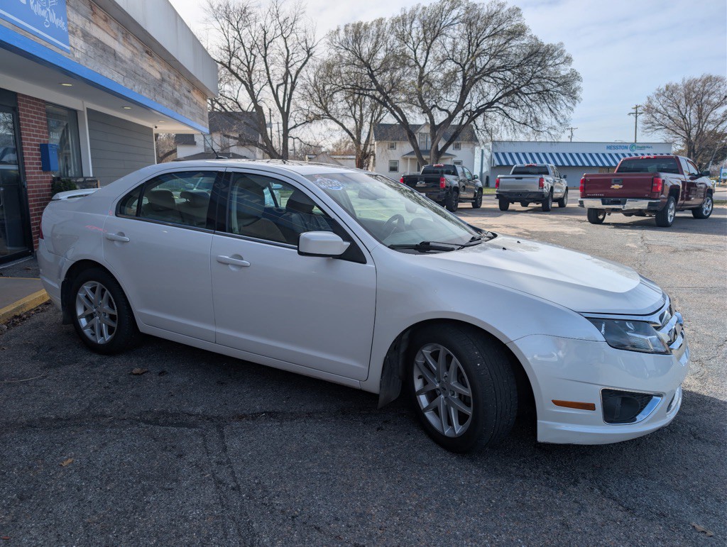 2010 Ford Fusion Image 3