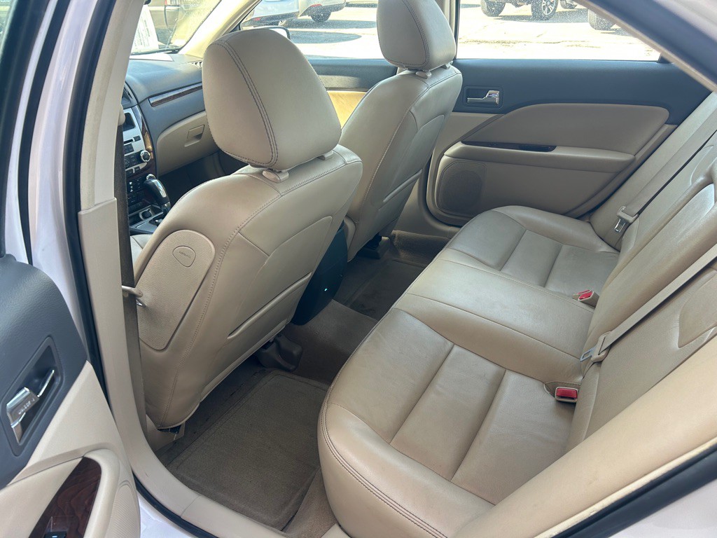 2010 Ford Fusion Image 13