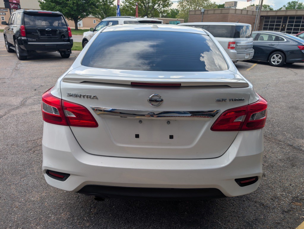 2017 Nissan Sentra Image 4