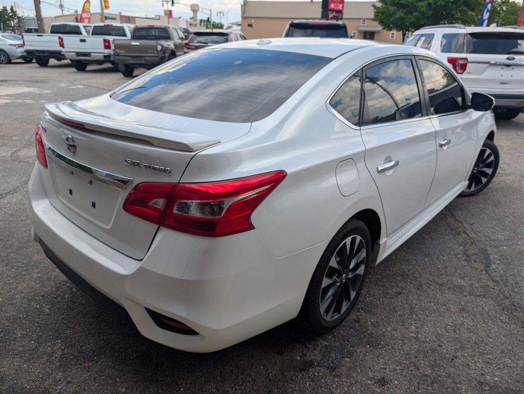 2017 Nissan Sentra Image 5