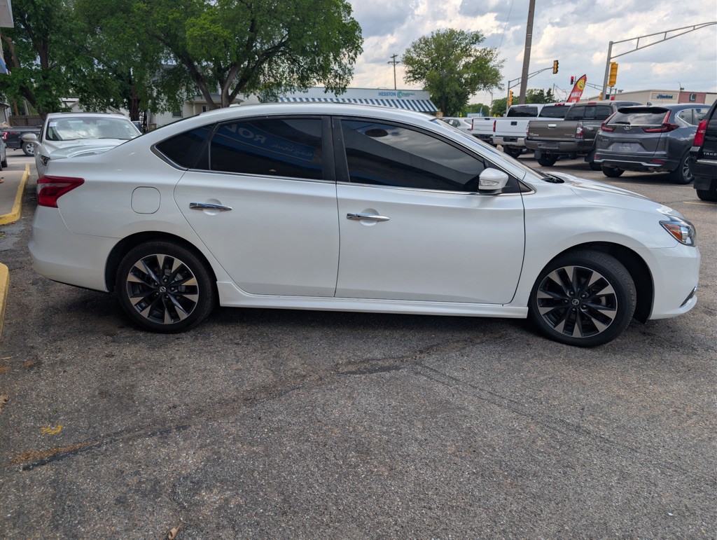 2017 Nissan Sentra Image 6