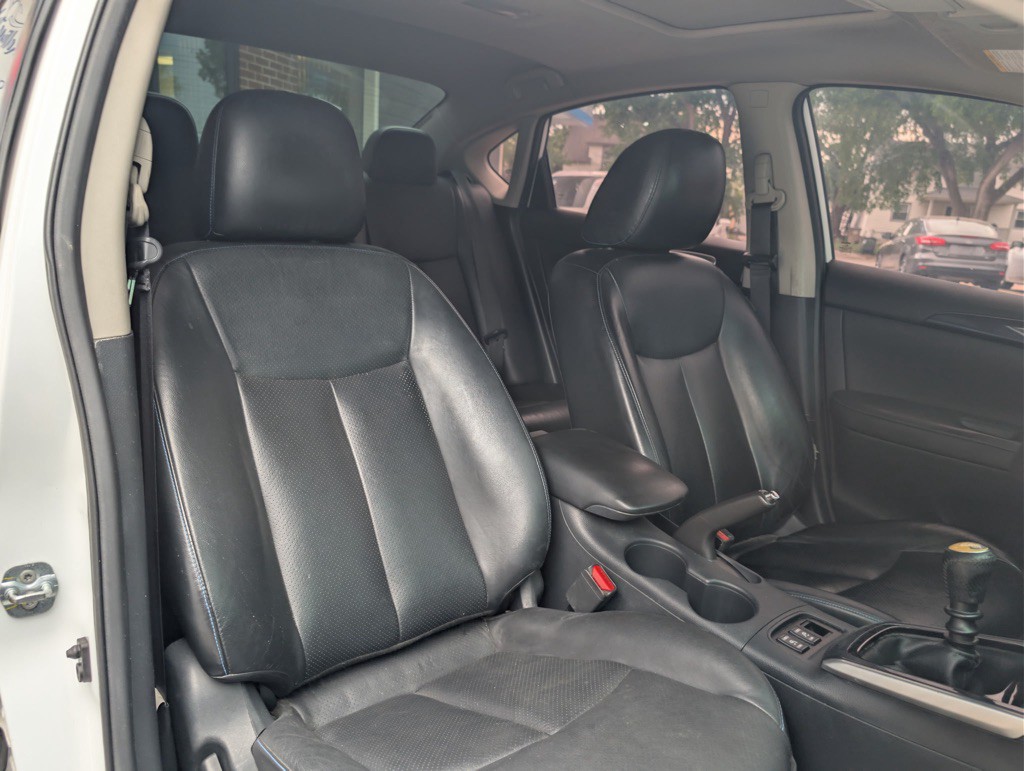 2017 Nissan Sentra Image 11