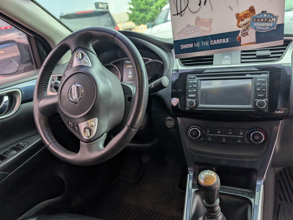 2017 Nissan Sentra Image 14