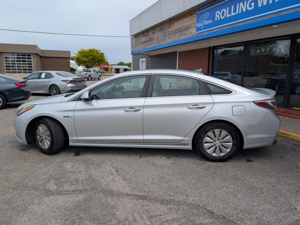 2016 Hyundai Sonata Image 8