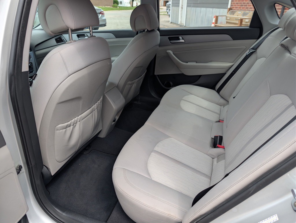 2016 Hyundai Sonata Image 12
