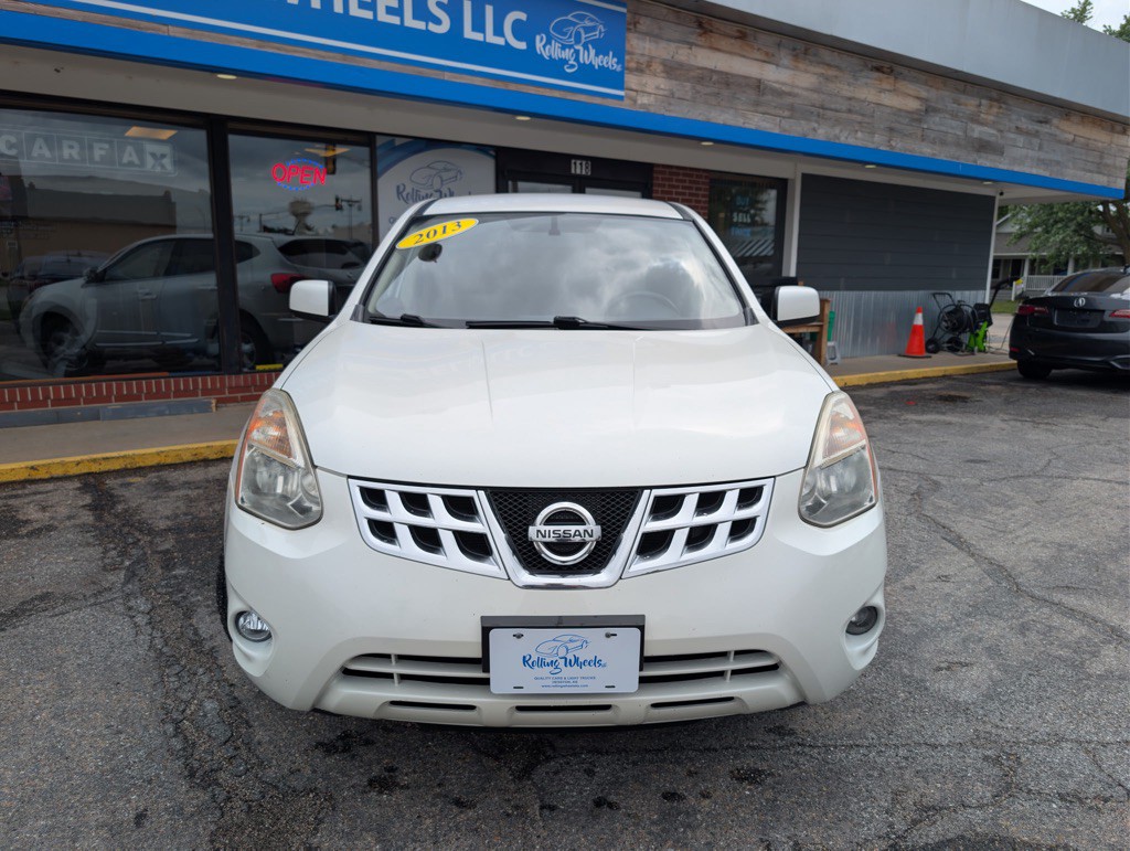 2013 Nissan Rogue Image 2