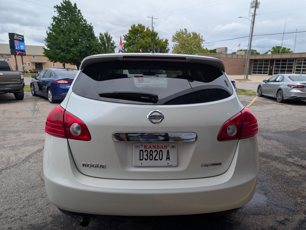 2013 Nissan Rogue Image 4