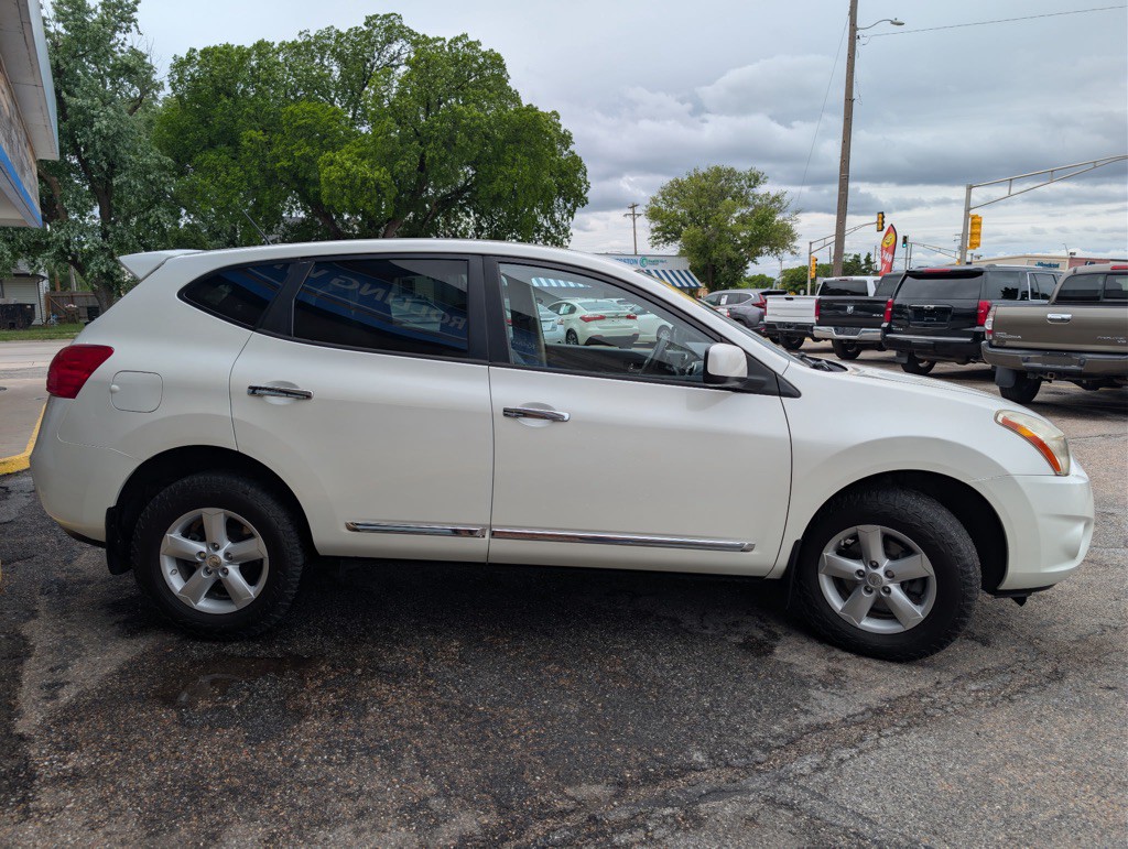 2013 Nissan Rogue Image 6