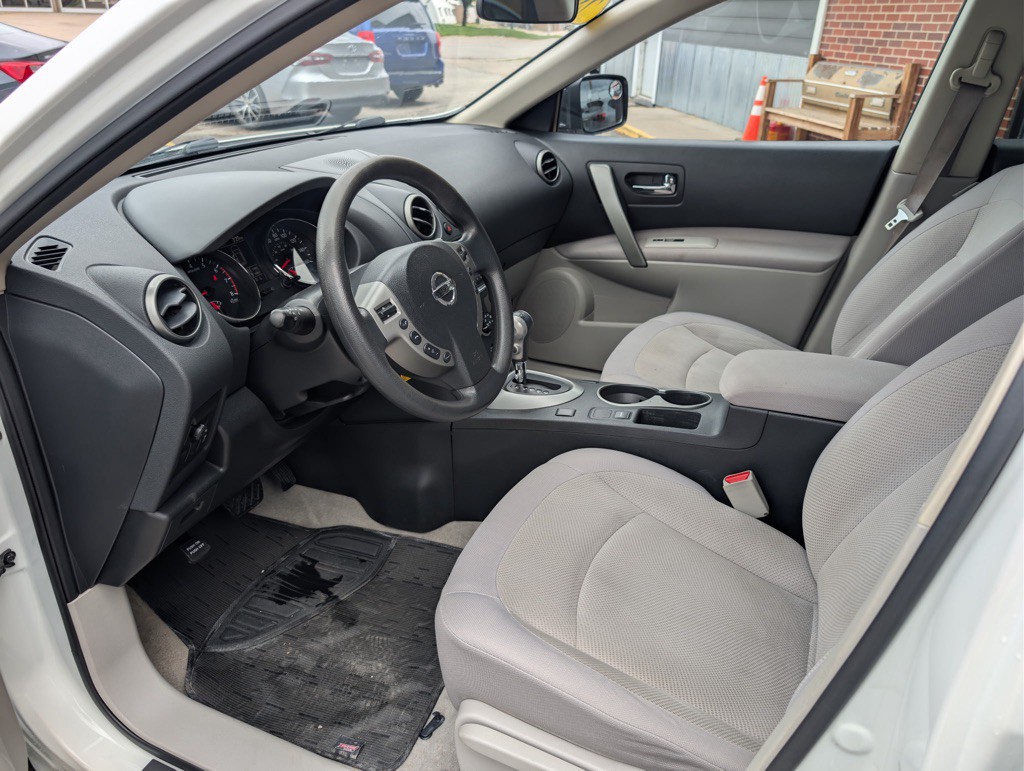 2013 Nissan Rogue Image 9