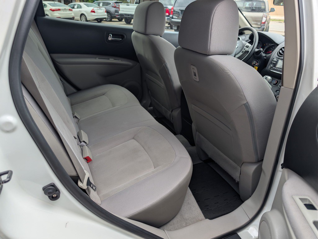 2013 Nissan Rogue Image 11