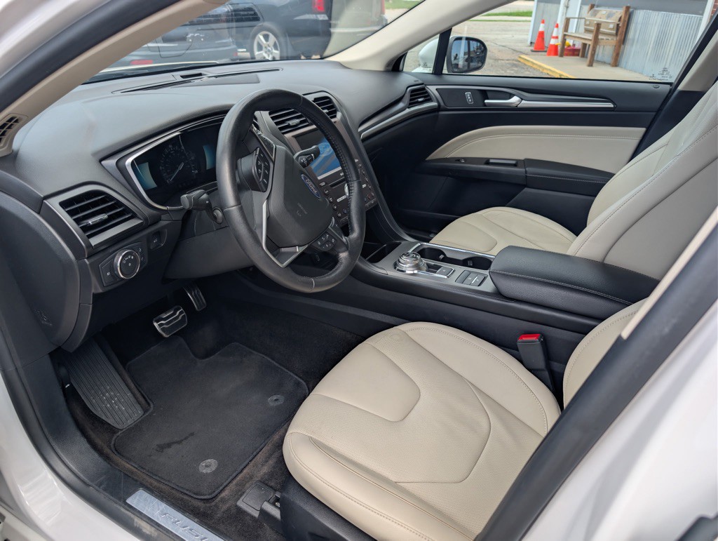 2018 Ford Fusion Image 9