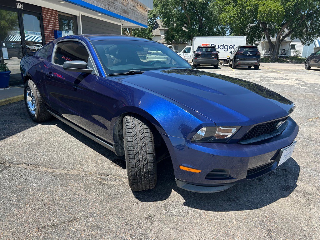 2012 Ford Mustang Image 3