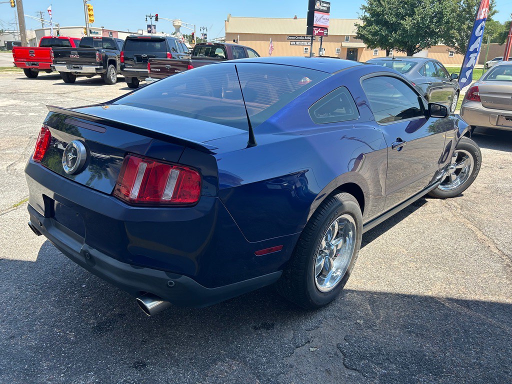 2012 Ford Mustang Image 8