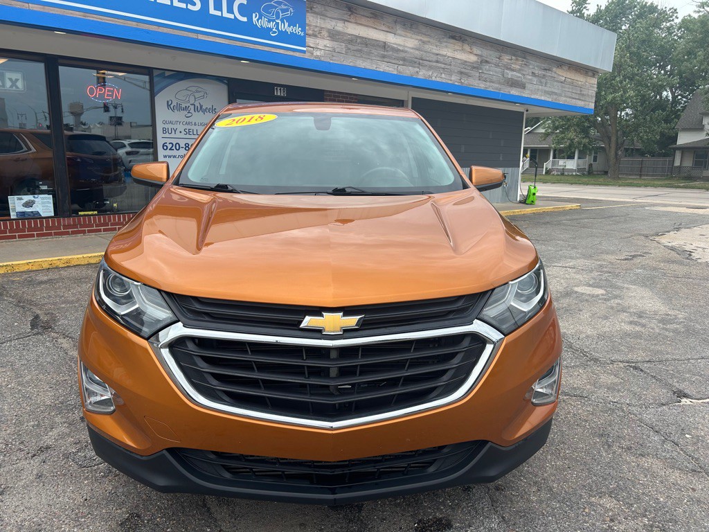 2018 Chevrolet Equinox Image 2