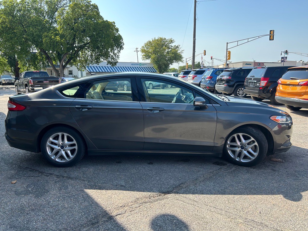2015 Ford Fusion Image 4