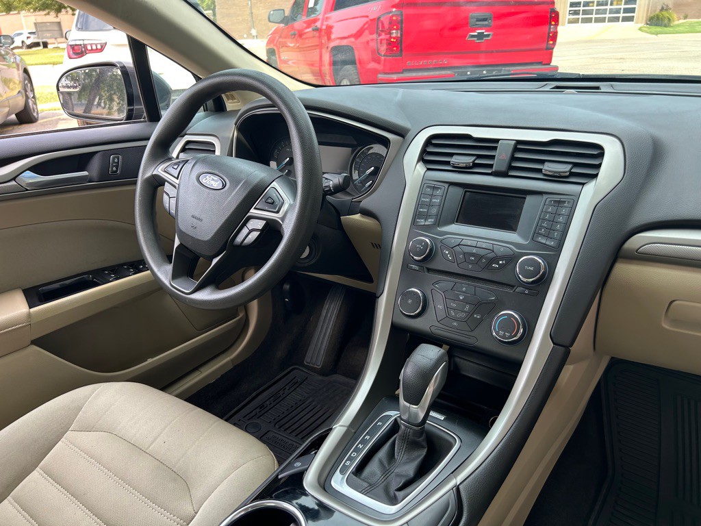 2015 Ford Fusion Image 14