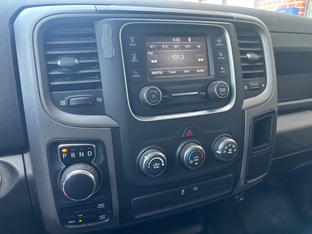 2022 RAM 1500 Image 9