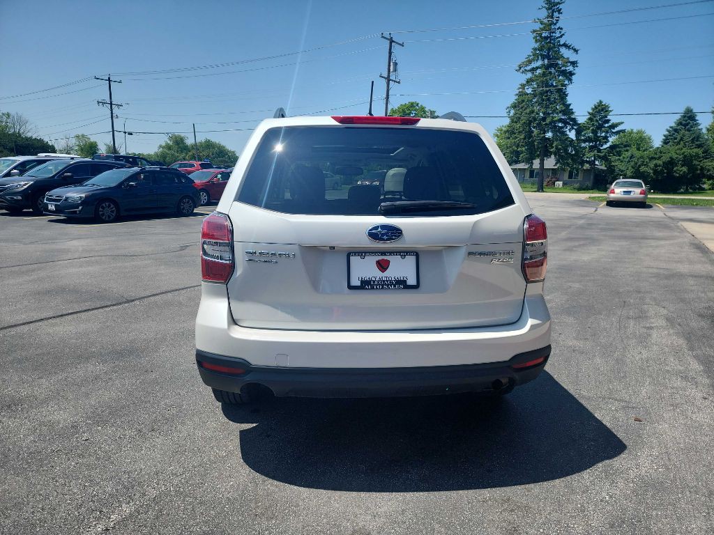2015 Subaru Forester Image 4