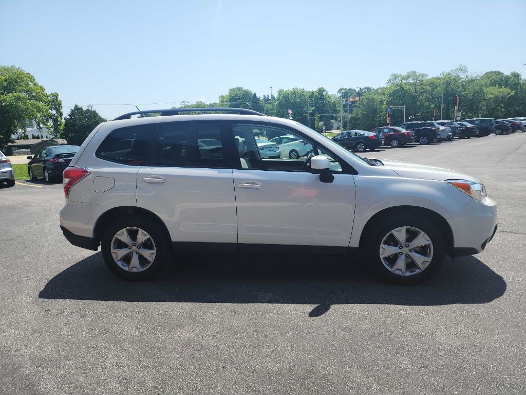 2015 Subaru Forester Image 7