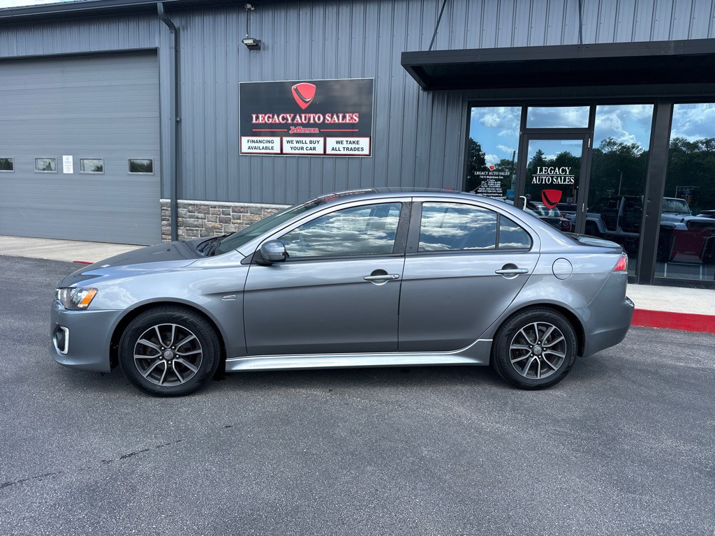 2017 Mitsubishi Lancer Image 2
