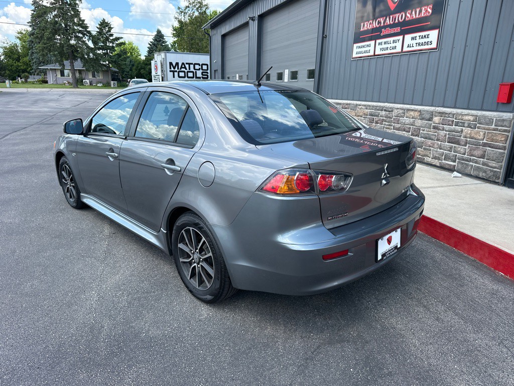 2017 Mitsubishi Lancer Image 3